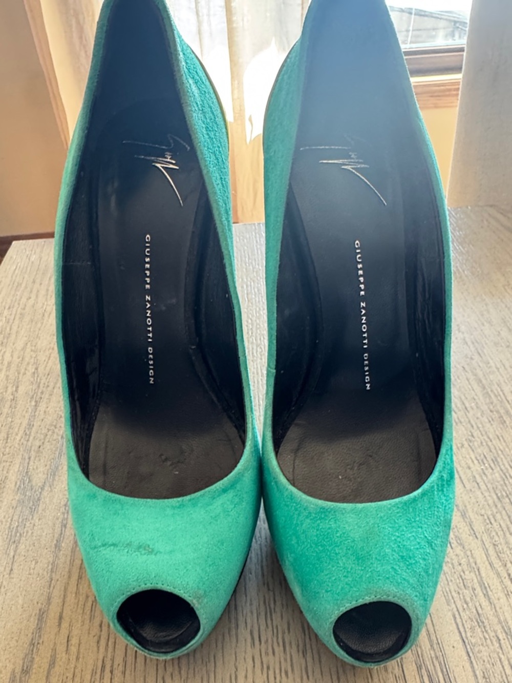 Giuseppe Zanotti Sharon Turquoise Suede Peep-Toe Pumps with Yellow Heel - Picture 3 of 6